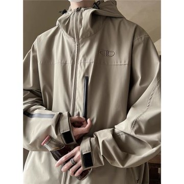 美式機能風沖鋒衣外套男2024新款春秋季復古高街大碼登山工裝夾克