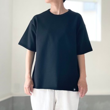 2025 新款【男女皆宜】寬鬆版型針織T恤【黑色】