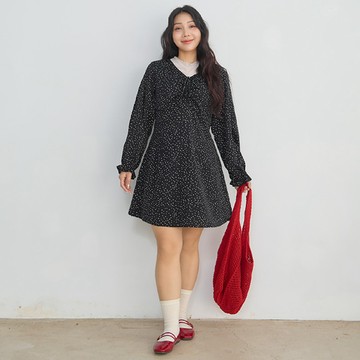 俏皮點點V領抓褶澎袖洋裝