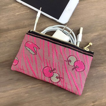 【兔子蘋果】榻榻米邊飾 扁平迷你小包 零錢包 信用卡夾 蘋果  આઝુમી (安曇野) 信州 粉色