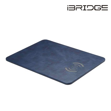 iBRIDGE 10W+蘋果7.5W快充Qi無線充電皮革滑鼠墊-深海藍