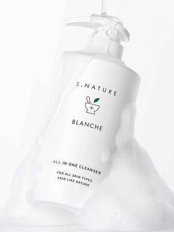 Blanche 260ml Cleanser