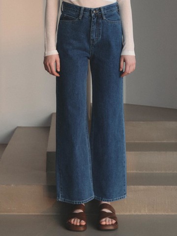 Semi loose fit denim pants (blue)