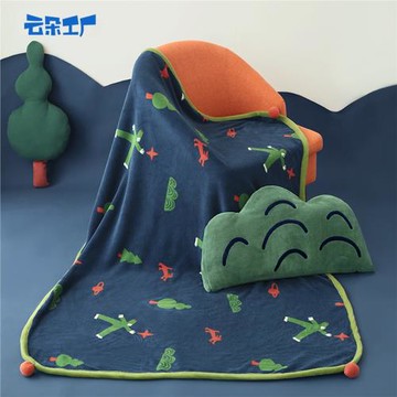 云朵工廠兩用抱枕毯辦公室午睡毯二合一珊瑚絨空調毯沙發毯空調被