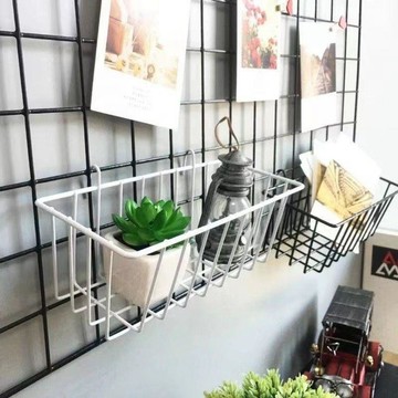 【24時特賣】鐵藝寢室掛籃 牆壁掛架收納架 衛生間浴室置物 網格掛籃收納筐 超市置物架同款 粉色白色好搭配 瀝水 瀝水