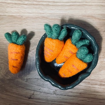 |哈哈羊毛氈| 食物吊飾 食物別針 兩種食物可挑 / 012