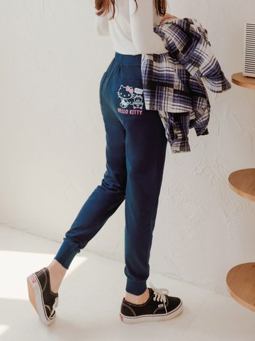 KITTY巧克力系列．口袋印圖抽繩彈力縮口褲