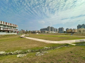 ㊣△窗三面路│大面寬建地│鄰八卦休閒公園｜高雄市仁武區八德段