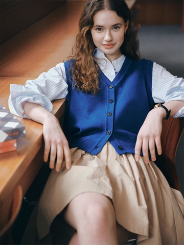 Ocaella V-neck Open Knit Vest [Beige/Teal blue]