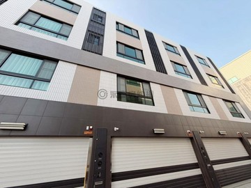 新營朋緯不二全新未住5房、雙套房雙車別墅｜台南市新營區嘉芳街