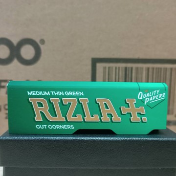 【現貨附發票】 正品 法國進口  RIZLA手捲菸紙 一個50張   (GREEN 中磅切角紙 - 70MM)