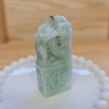 細糯老料果綠帶紅龍印 | 天然緬甸玉A貨翡翠