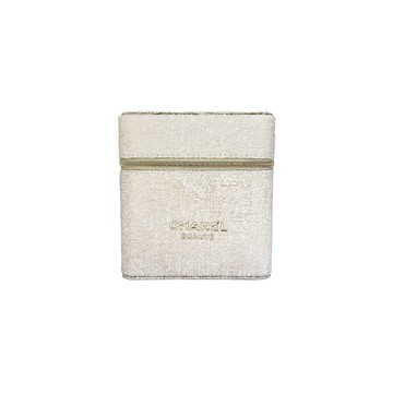 【CHANEL 香奈兒】限定小方盒 #白