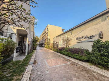 月桂光廊｜八德商圈｜精緻裝潢｜四套房車墅｜高雄市仁武區五和路