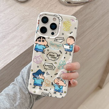 卡通對應姓名小新 蘋果16Plus保護殼 iPhone17ProMax 15 14 13 12 11時尚隕石紋理大孔軟殼