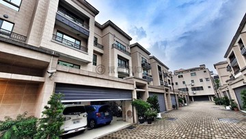 史博館氣派斜瓦電梯9米大面寬雙車墅｜台南市安南區環館三路