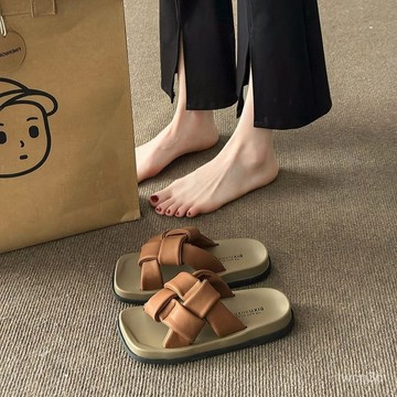 台灣熱賣美拉德複古chic軟底拖鞋女夏2024新款真皮編織外穿設計百搭涼拖鞋 ZU1Y