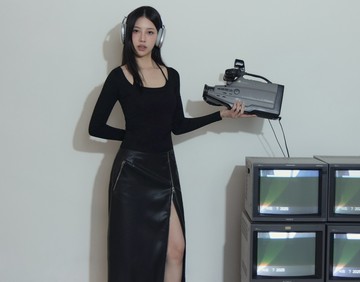 衣櫃裡總會有一件；假兩件刷毛繞脖BraTop上衣 三色