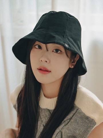 LUCIDA LABEL Reversible Flower Perforated Bucket Hat