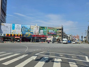 岡山捷運頂客族舒適大坪數套房｜高雄市岡山區中山北路