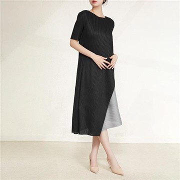 【米蘭精品】褶皺洋裝短袖連身裙-彈力三宅風春季撞色女裙子74fe47