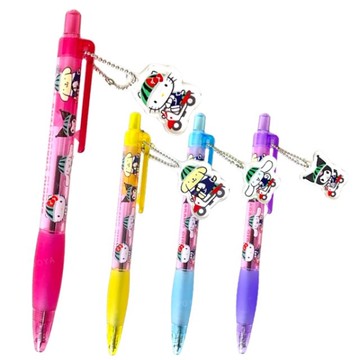 小禮堂 Sanrio 三麗鷗 x 出川哲朗歐兜邁冒險趣 原子筆附壓克力吊飾 0.5mm 黑 (電動車款)