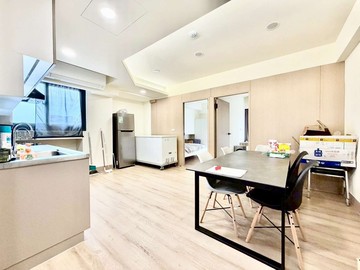 獨賣超A｜西區近教育大學｜綠園道｜邊間電梯三房｜台中市西區後龍街