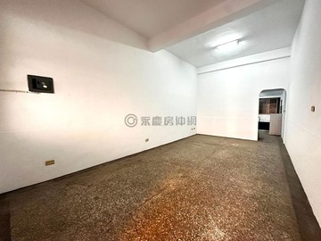 鳳山車站/文山國小鳳松商圈活巷透天｜高雄市鳳山區鳳松路