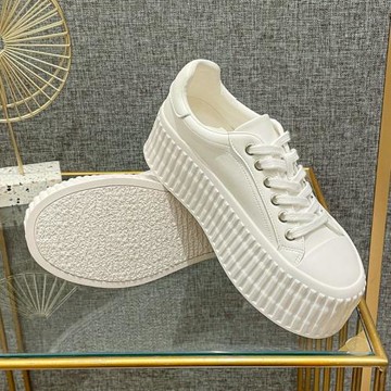 真皮小白鞋女2025秋季新款百搭厚底板鞋餅干鞋增高鞋高級感松糕鞋