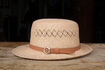 藺草編織 經典皮革平頂帽