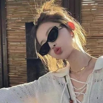 窄框貓眼墨鏡女歐美風外貿眼鏡廠家批發M家趙露思同款太陽鏡20366
