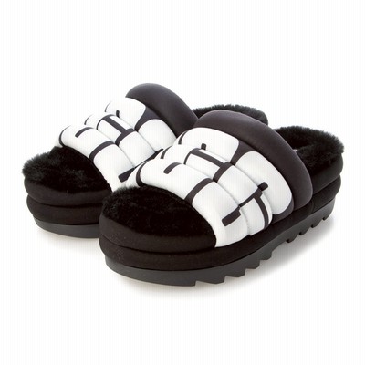 UGGサンダルの通販 5,205件の検索結果 | LINEショッピング