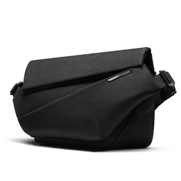 【NIID官方直營】R1 MEGA 極速行動單肩包-迷幻黑