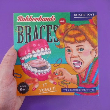 復古玩具明信片 - 牙套女孩