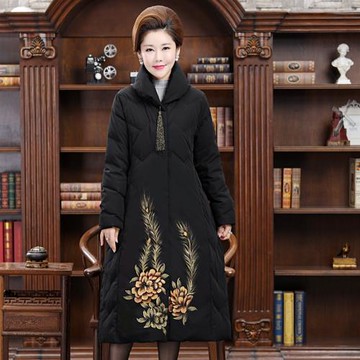 典云間冬季媽媽裝保暖羽絨服女加厚中年女裝高端羽絨外套40-50歲