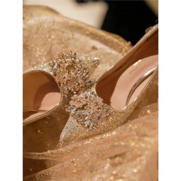 婚鞋女香檳色秀禾婚紗兩穿新娘水晶高跟不累腳高級感結婚伴娘鞋