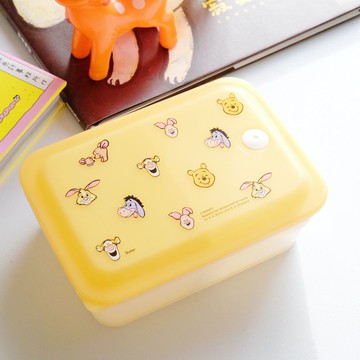 《迪士尼Disney》🇯🇵日本商品 小熊維尼滿滿大頭保鮮盒 便當盒 餐盒 Winnie the Pooh