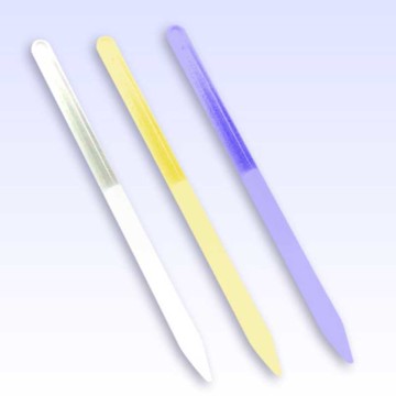 強強滾-《OUI水晶美甲刀》【NF-AN安娜】OBIEB指緣修護棒-顏色隨機出貨