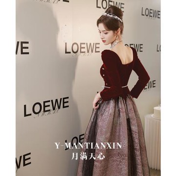 敬酒服新娘秋季2025新款氣質高端年會晚禮服主持人高級感絲絨小眾