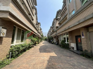 八德區.成功街(仰德大道)雙拼別墅｜桃園市八德區成功街