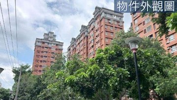 屋主賠售出價談!南區入門玄關挑高三房美廈有鑰匙｜台中市南區工學二街