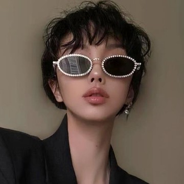 滿鉆橢圓框辣妹感ins遮陽太陽眼鏡女拍照凹造型鑲鉆復古墨鏡