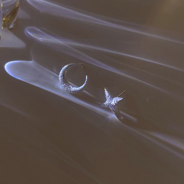 925純銀波光粼粼磨砂耳釘女年新款潮ins星月耳環不對稱耳飾夏