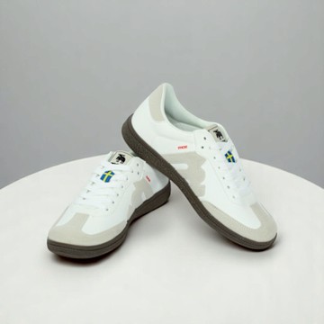 moz瑞典 駝鹿 經典再現 復古 德訓鞋 (芝麻牛奶) 楦頭較窄 男女同款