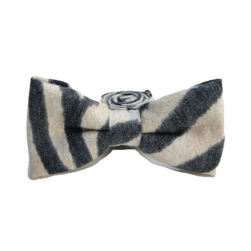 StoneasChic 秋冬 斑馬紋 刷毛 啾啾 領結 bow Tie