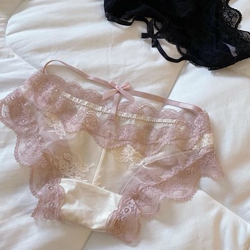 蕾絲性感內褲女士法式緞面純欲鏤空純棉襠透氣少女款三角褲