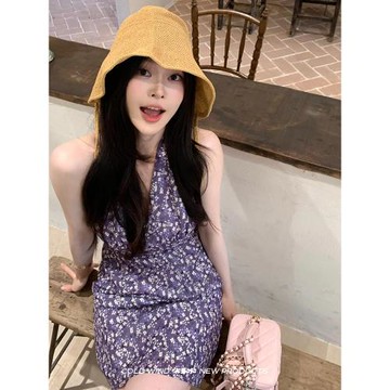 (免運)紫色碎花掛脖連衣裙女夏 法式復古吊帶露背短款深V領海邊度假短裙