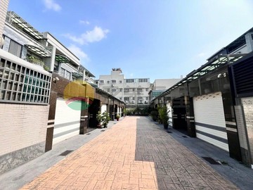 (專)德民商圈/電梯雙車墅/屋齡12年｜高雄市楠梓區德民路