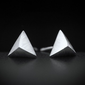 925純銀耳環耳針式耳飾-低調大方時尚三角形生日情人節禮物女飾品73dr16【獨家進口】【米蘭精品】