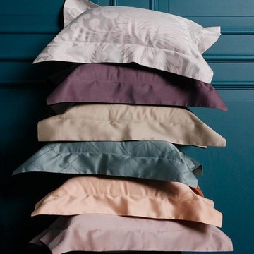 K's ｜愛心小抱枕（30x40cm，含靠墊芯&米色Love不織布袋）｜愛心公益陽光基金會製作